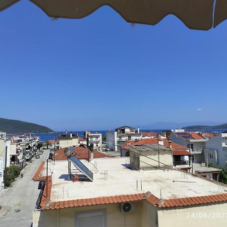 Ferienwohnung Annashouse Néa Péramos Exterior foto